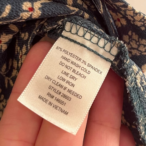 MONTEAU Faux-Tie Wrap Top - Picture 4 of 5